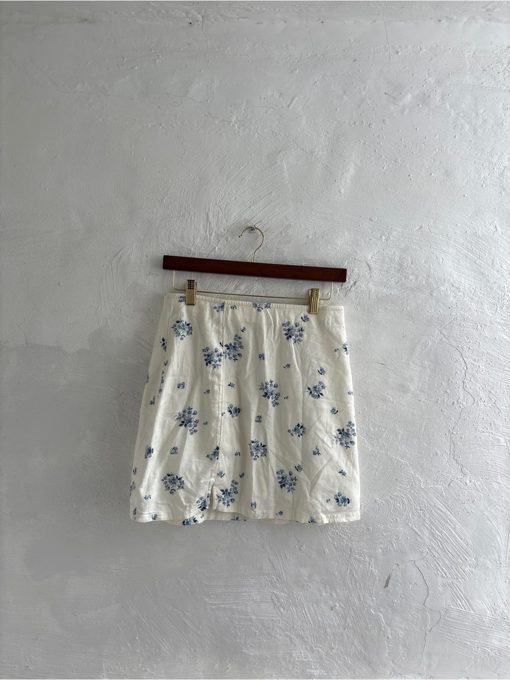 American Eagle Linen blend Floral Notched Mini Skirt